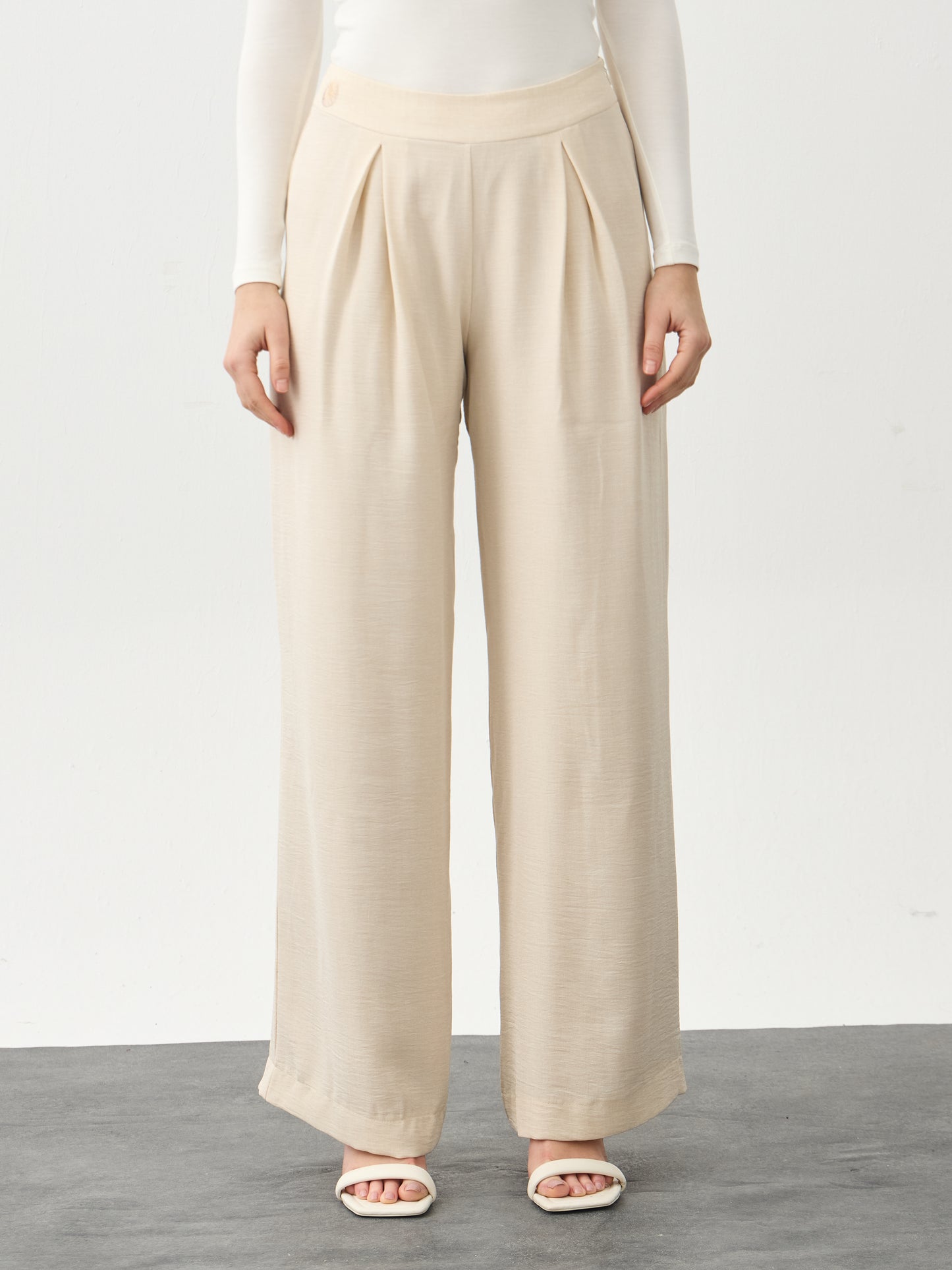 Hadeel Pants - Almond